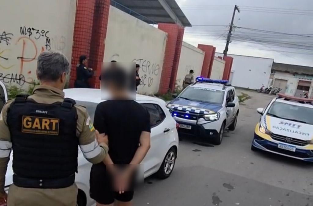 Aracaju Segura: cercamento eletrônico da Prefeitura de Aracaju auxilia na recuperação de veículo roubado na Zona Sul da capital - SMTT Aracaju